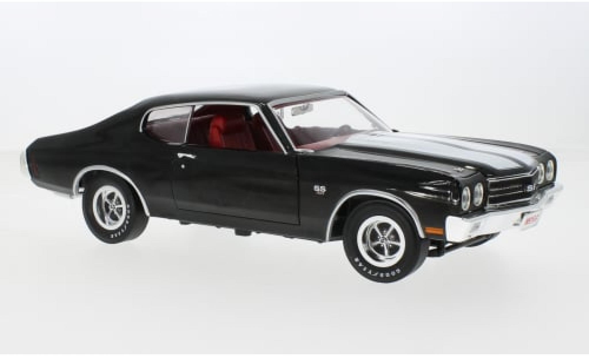 Chevrolet Chevelle 1/18 Auto World SS black/white 1970 1:18 diecast model cars