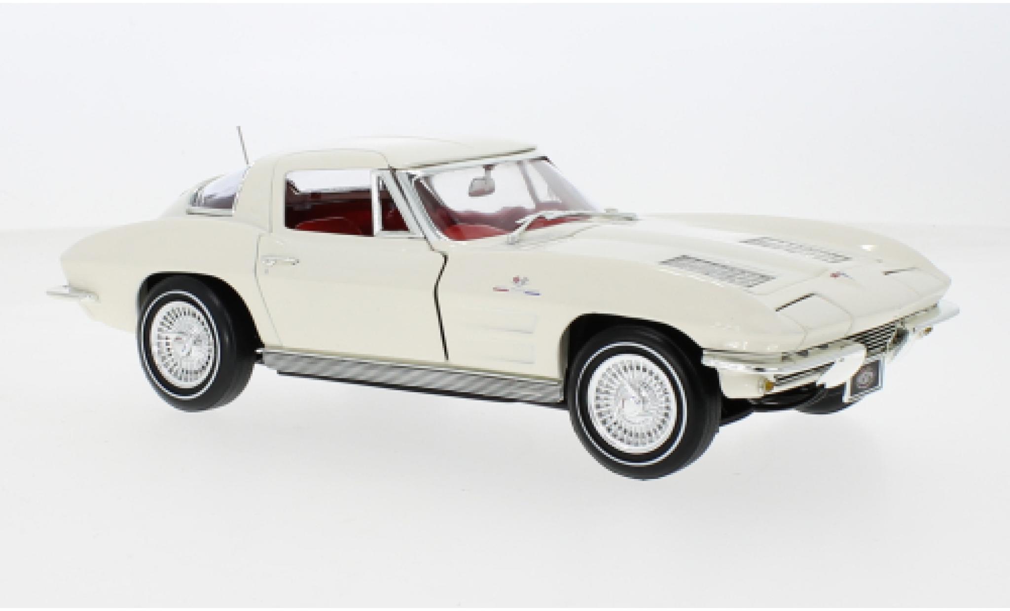 Chevrolet Corvette 1/18 Auto World (C2) Z06 white 1963 1:18 diecast model cars