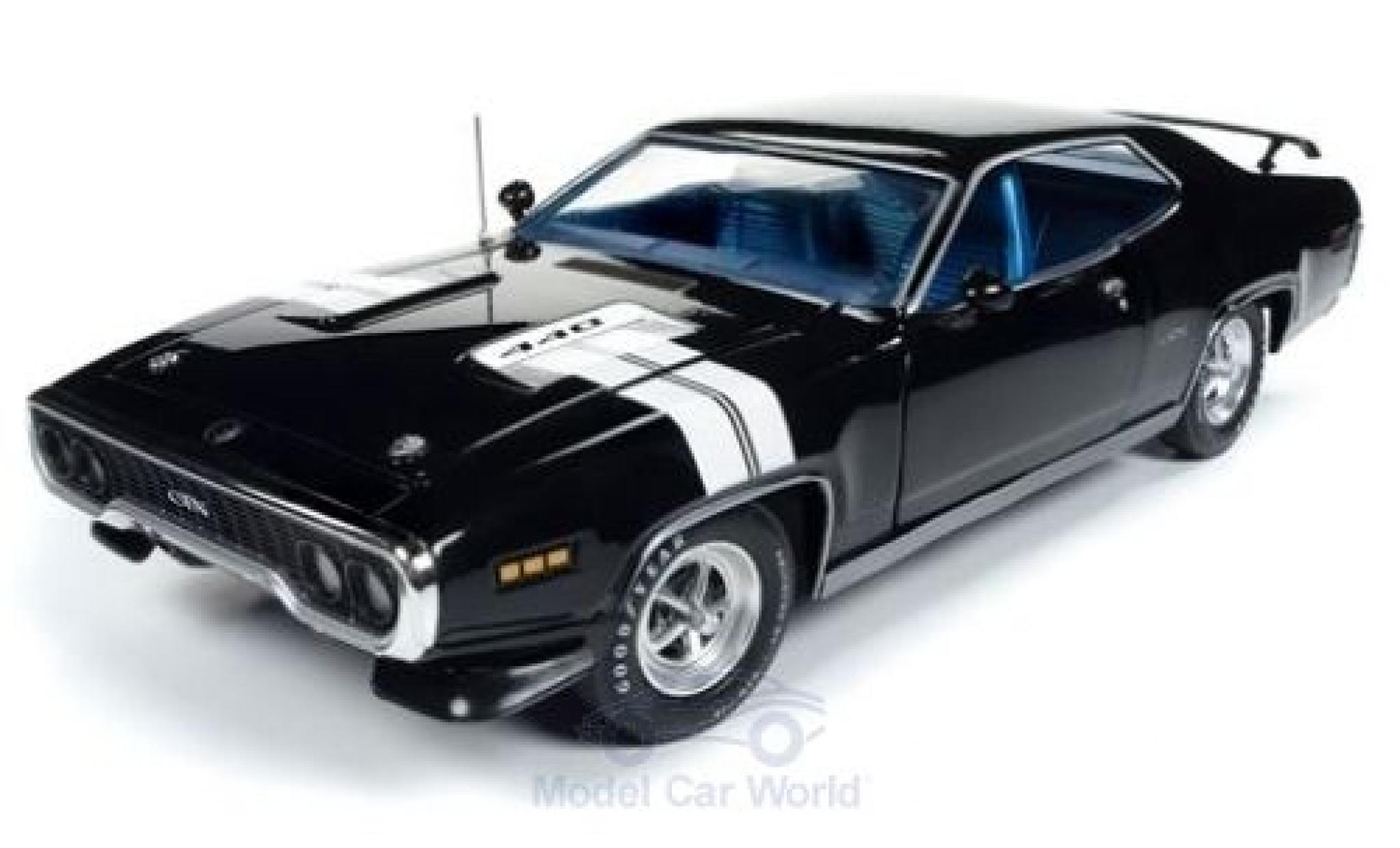 Plymouth GTX 1/18 Auto World black/white 1971 diecast model cars