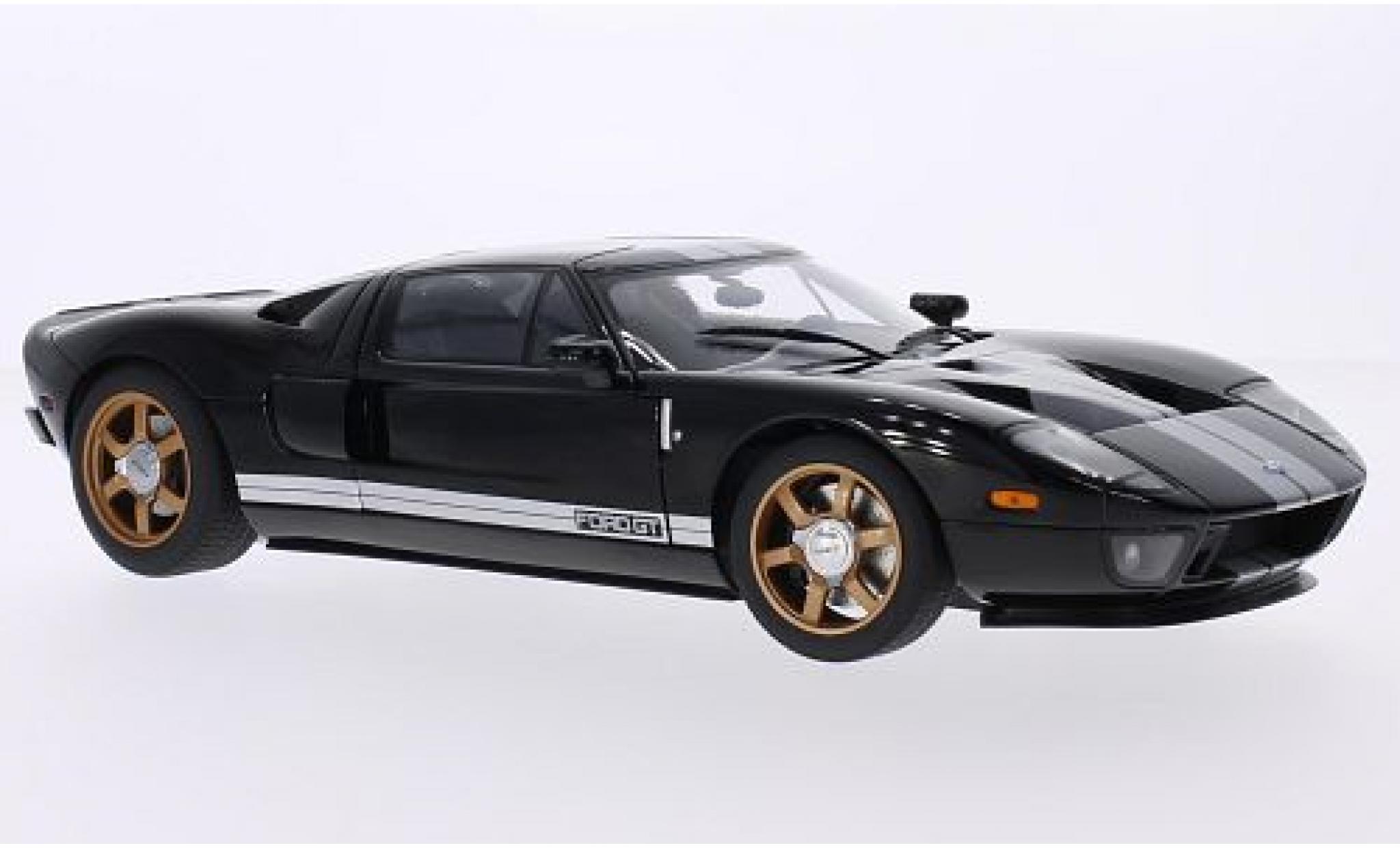 Ford GT 1/18 AUTOart black/white 2004 diecast model cars