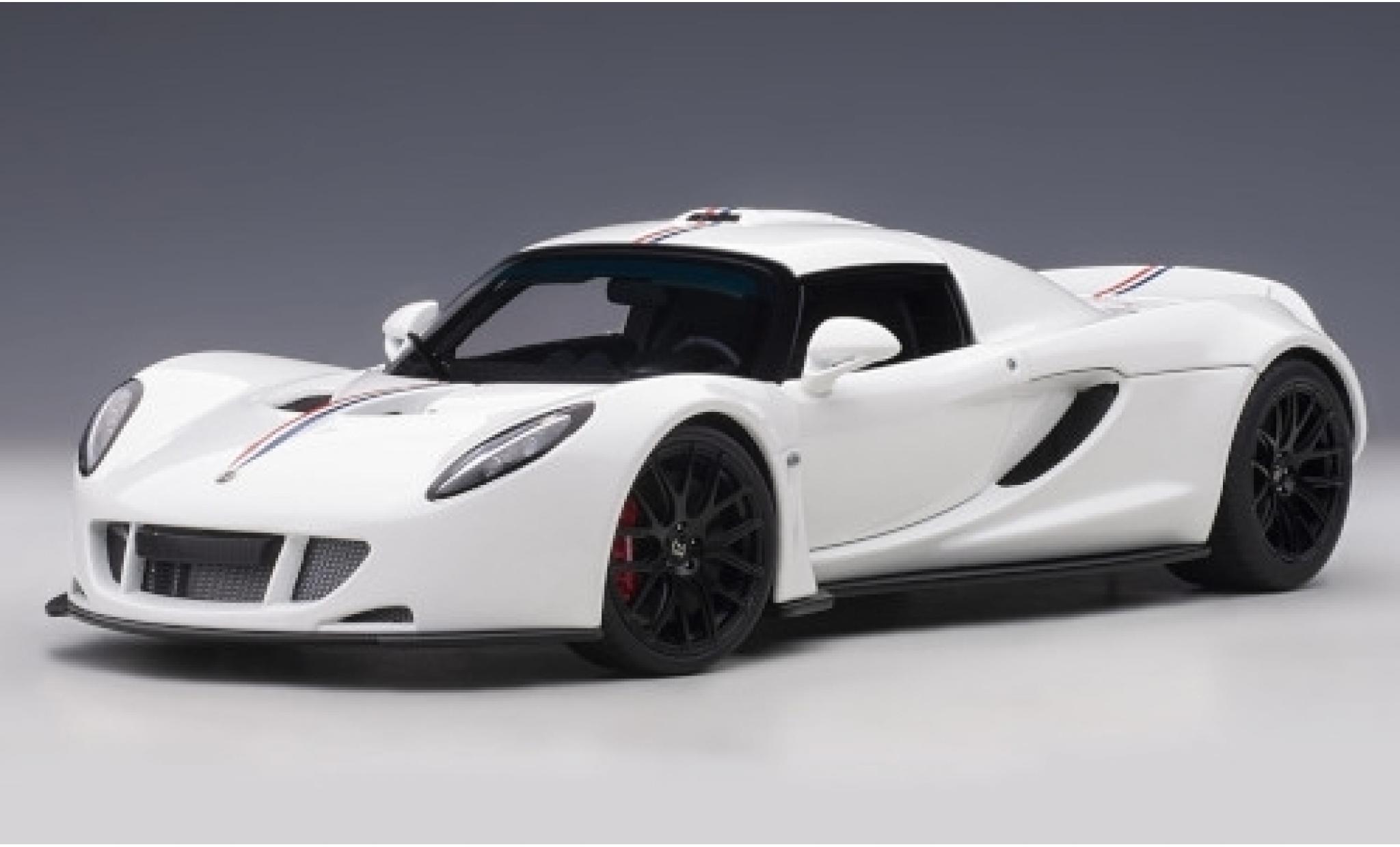 Hennessey Venom 1/18 AUTOart GT Spider white/Dekor diecast model cars