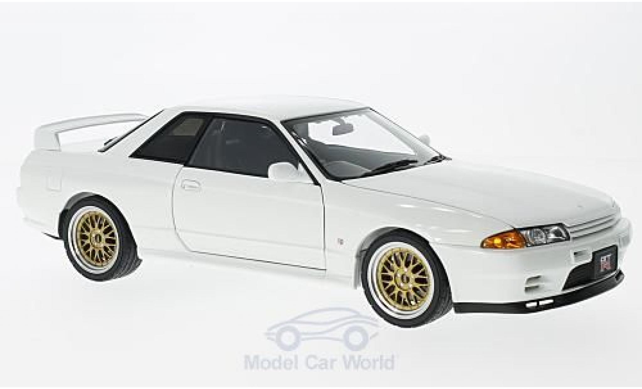 Nissan Skyline 1/18 AUTOart GT-R (R32) V-Spec II white RHD 1991 Tuned Version diecast model cars