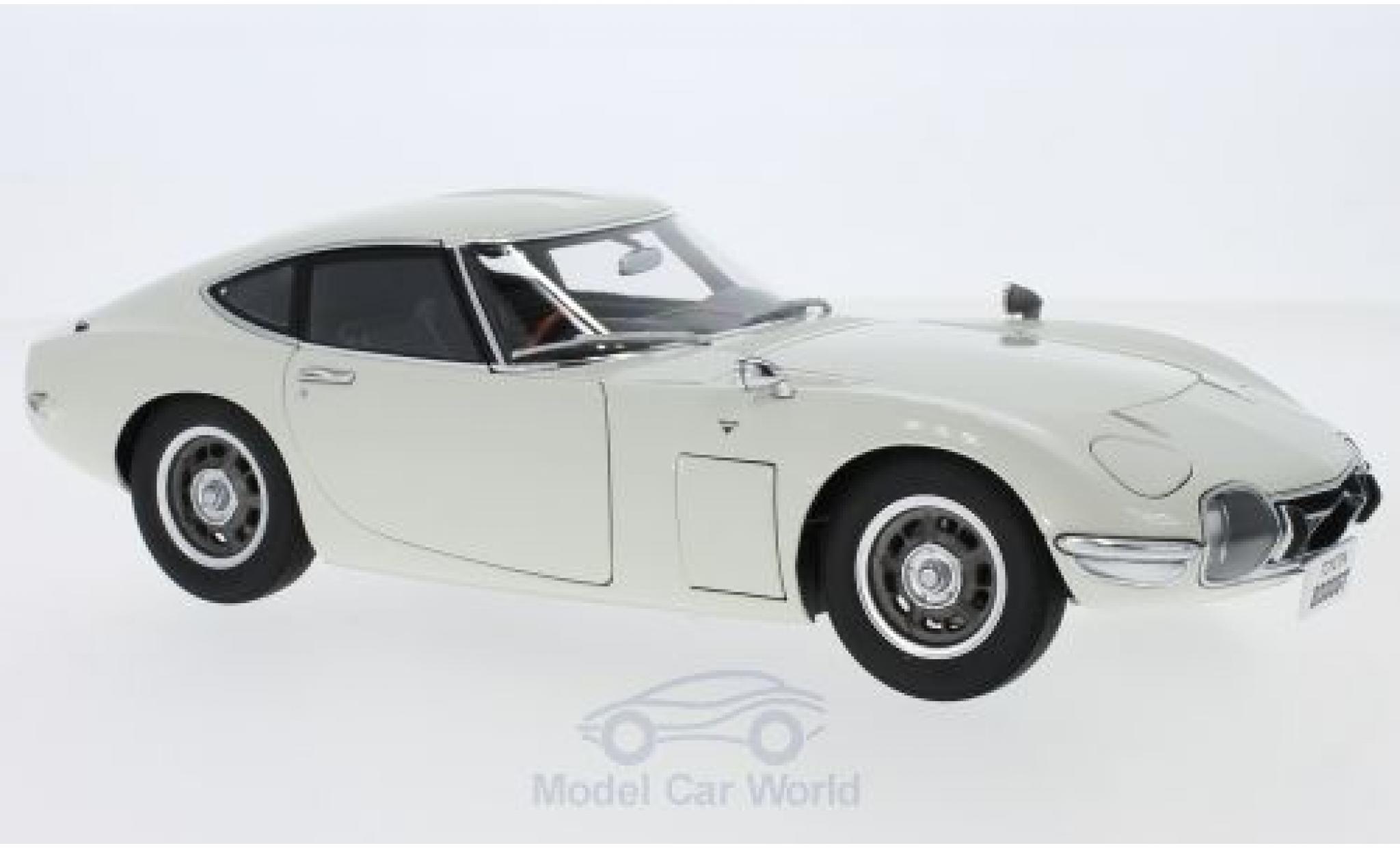Toyota 2000 GT 1/18 AUTOart Coupe white diecast model cars