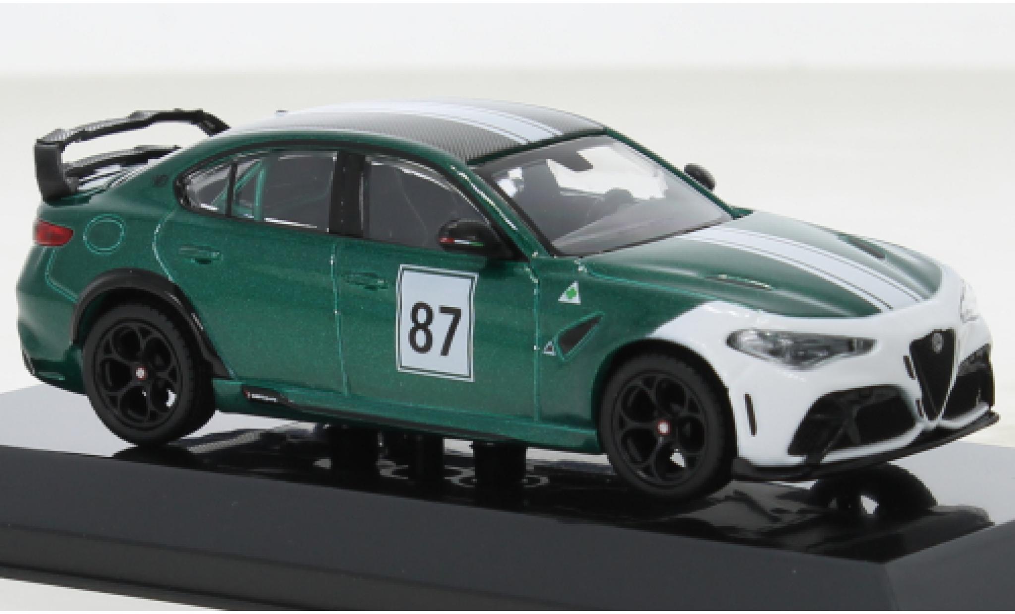 Alfa Romeo Giulia 1/43 Burago GTA green/white No.87 diecast model cars
