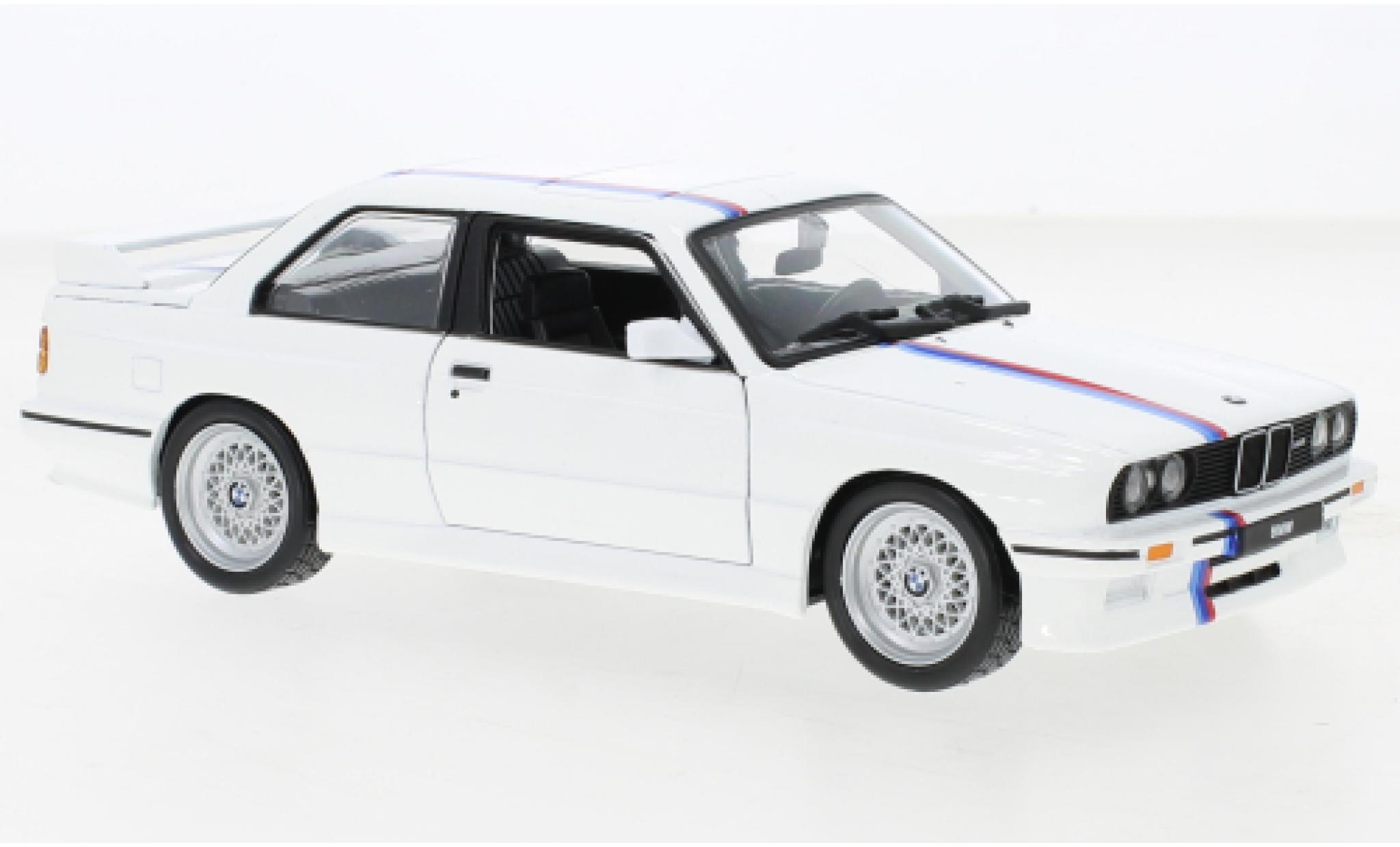 Bmw M3 1/24 Burago (E30) white/D&eacute;corer 1988 diecast model cars