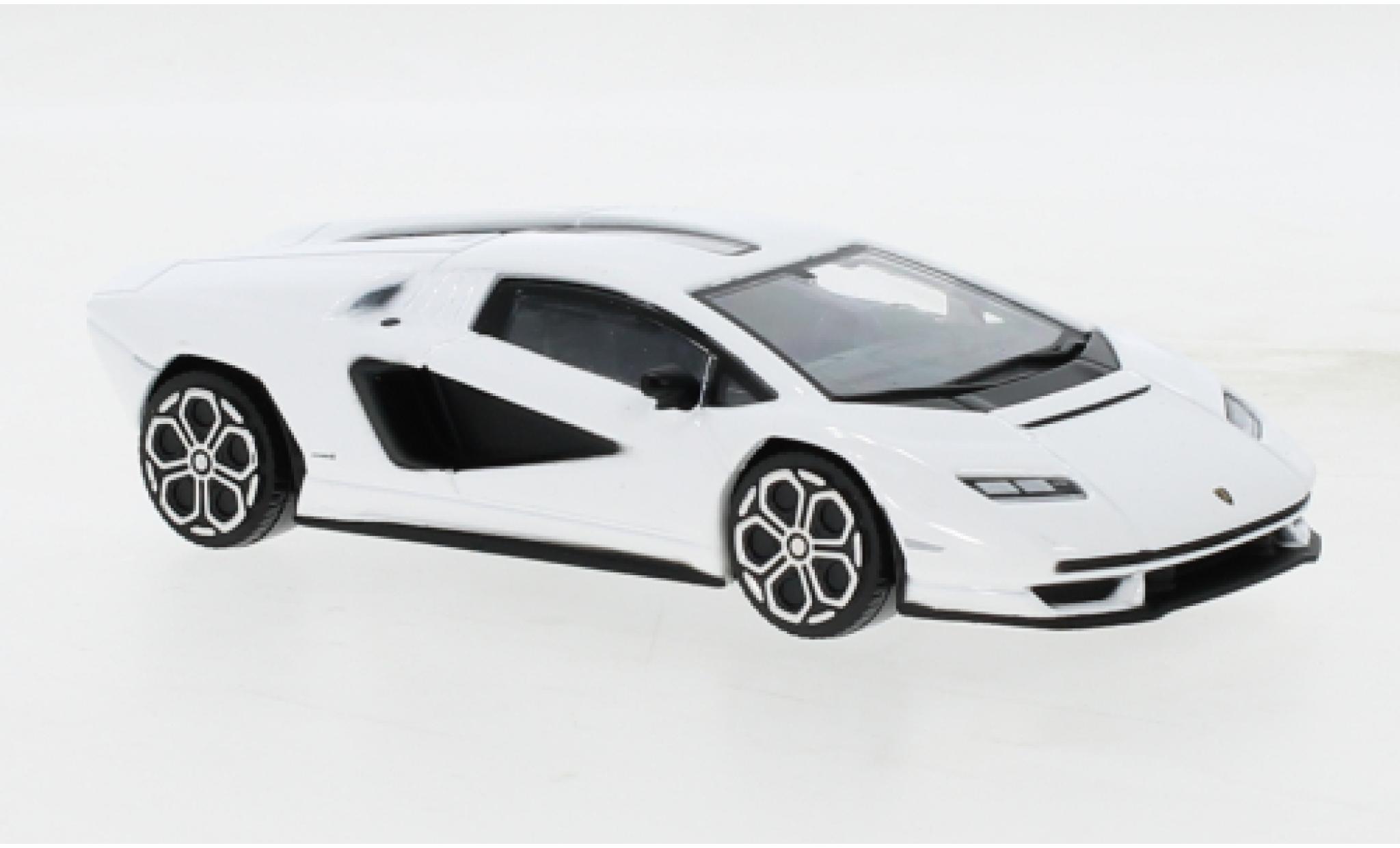 Lamborghini Countach 1/24 Burago LPI 800-4 white diecast model cars