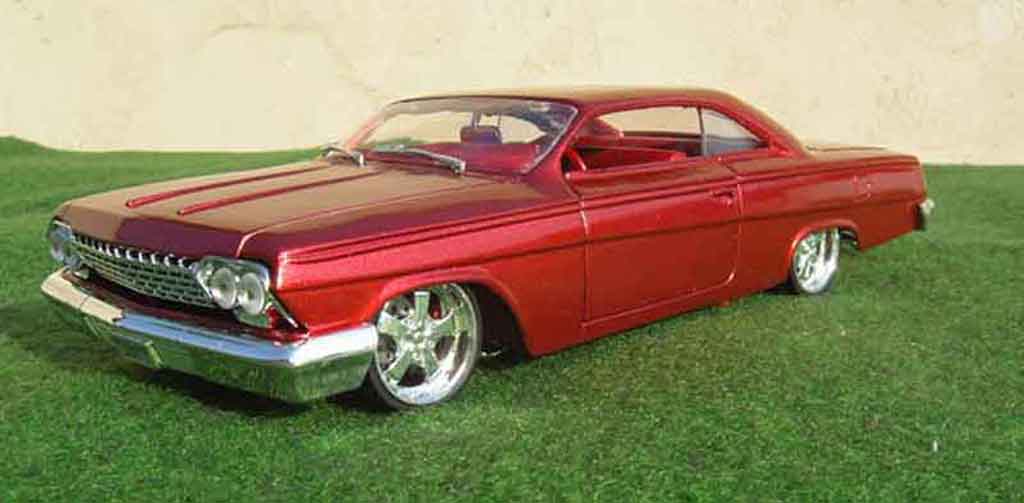 Chevrolet Bel Air Coupe 1962 low rider wolverine-marvel 1/18 Maisto