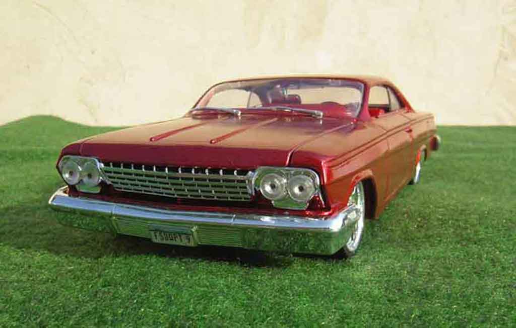 Chevrolet Bel Air Coupe 1962 low rider wolverine-marvel 1/18 Maisto