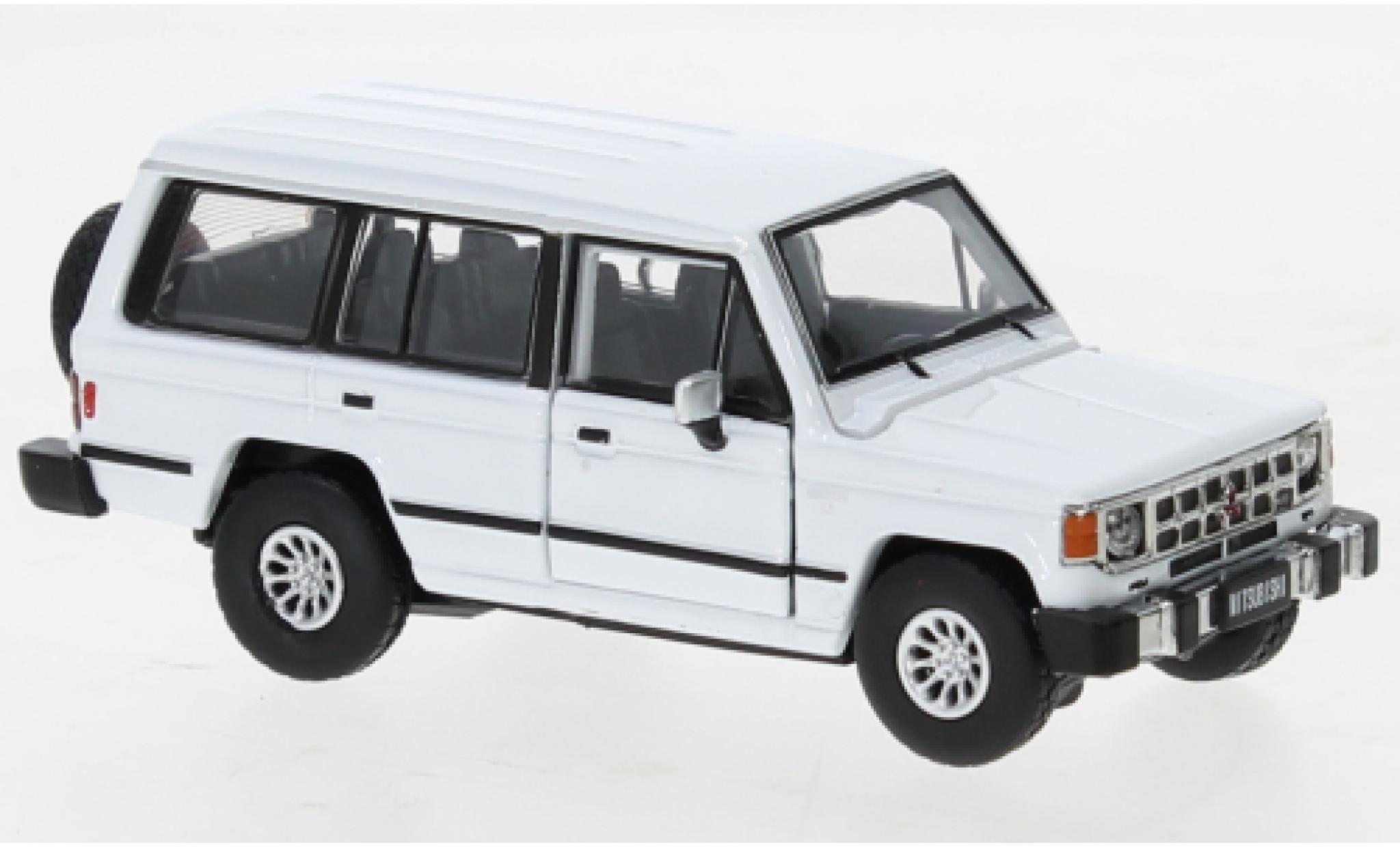 Mitsubishi Pajero 1/64 BM Creations MK1 white diecast model cars