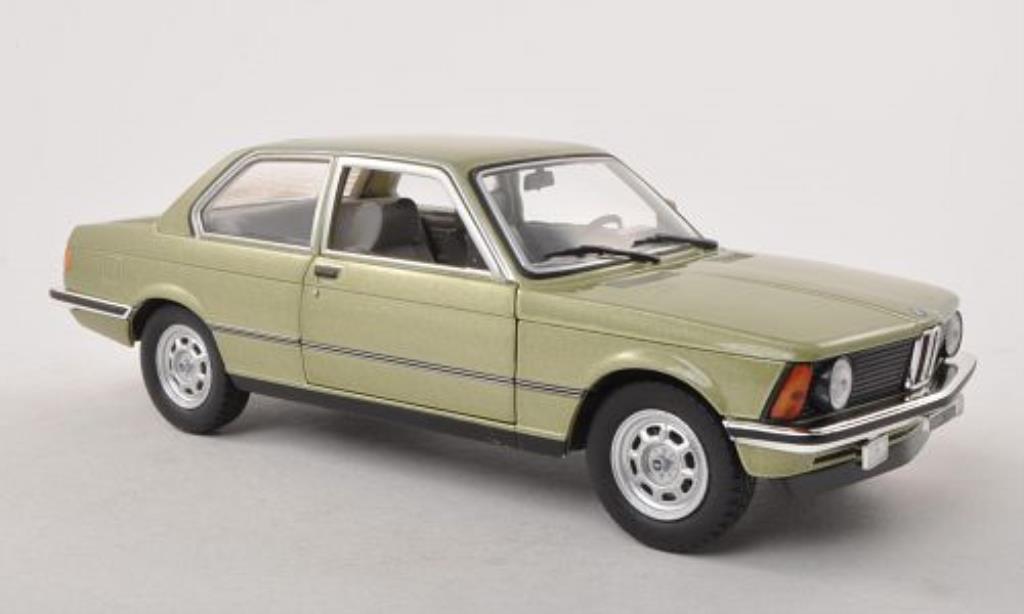 Bmw 318 E21 1/24 WhiteBox E21 i (E21) grun 1981 diecast model cars