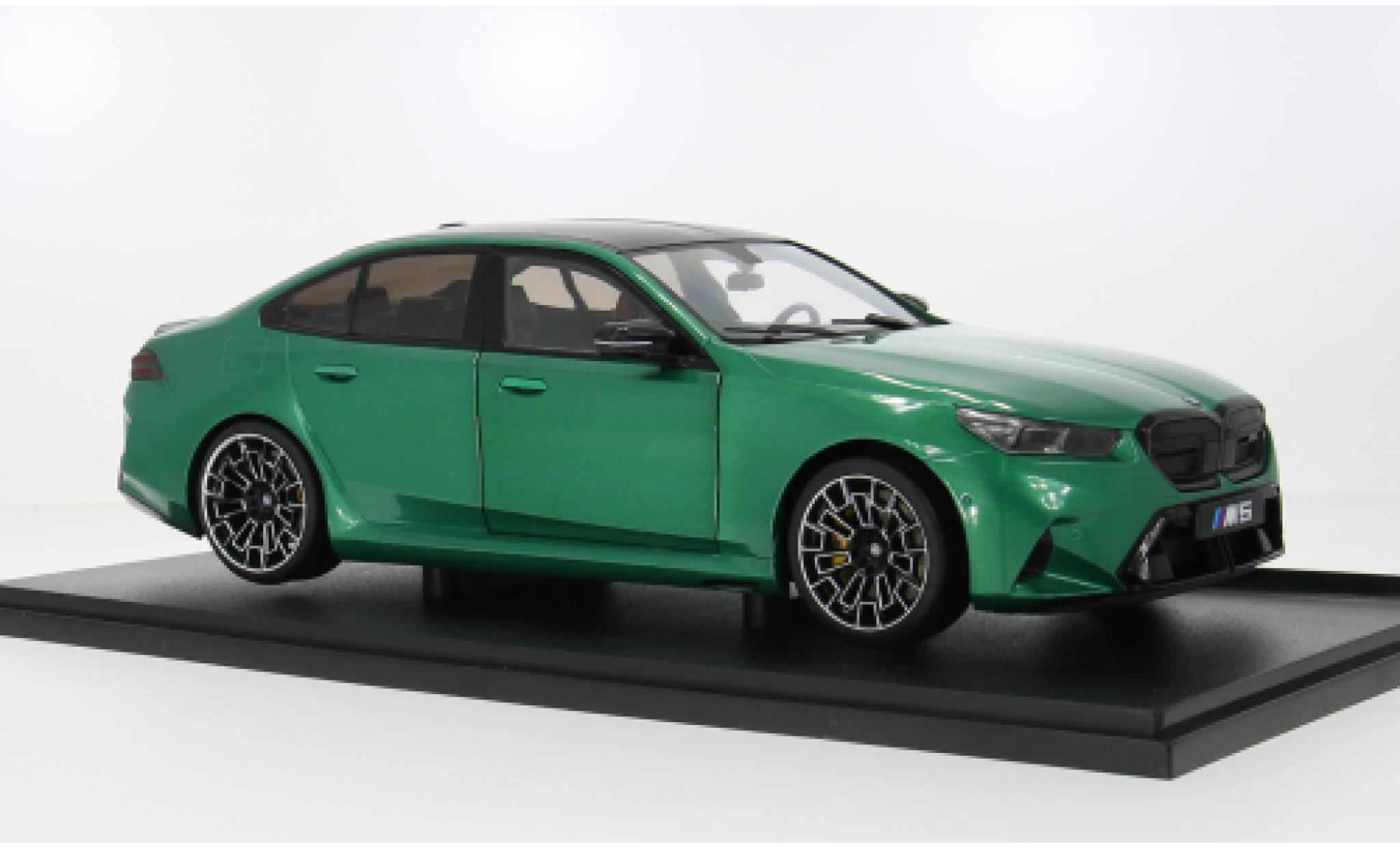 Bmw M5 1/18 Solido (G90) green 2025 1:18 diecast model cars