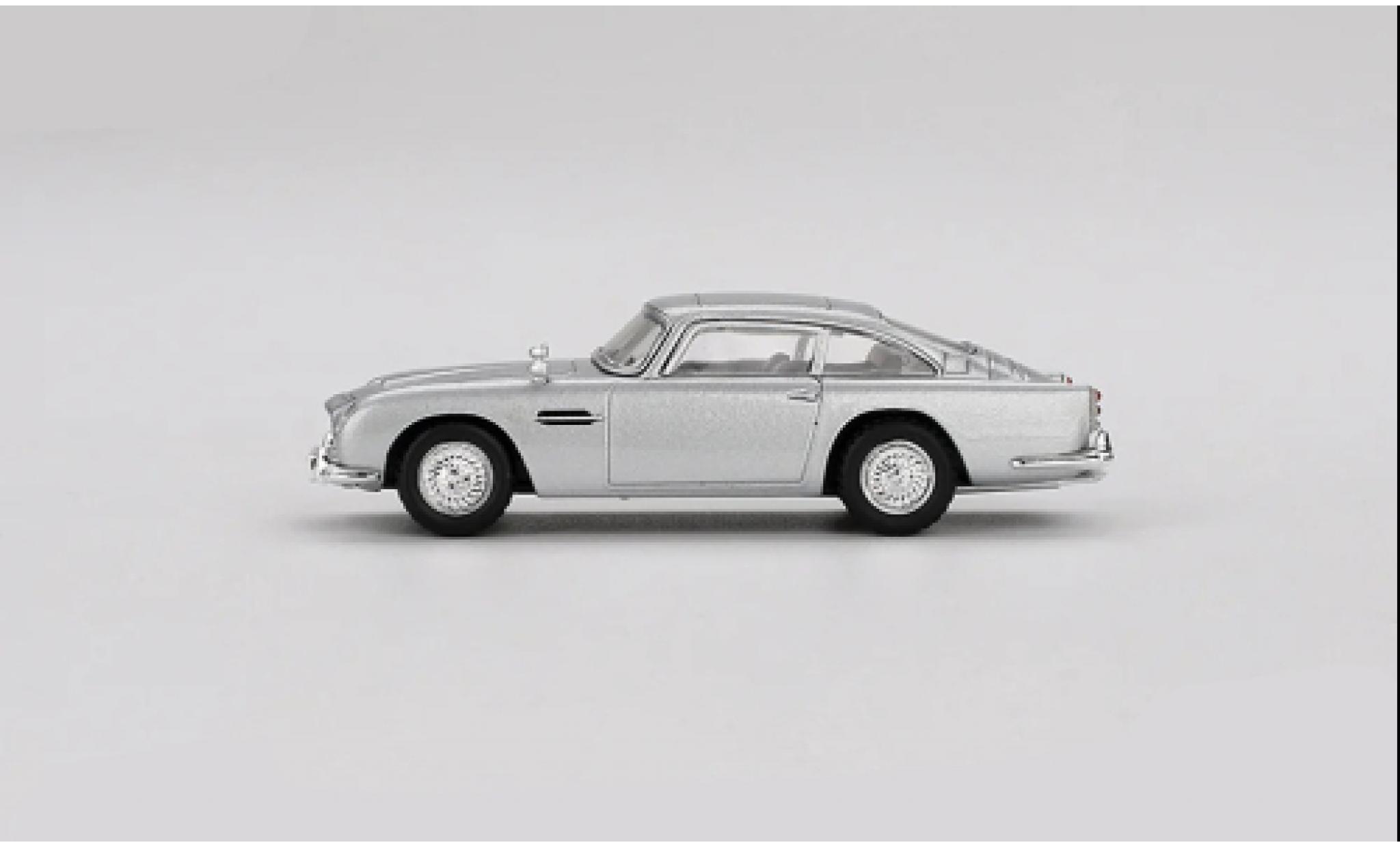 Bmw Z8 1/64 Mini GT silver/black 1999 1:64 diecast model cars