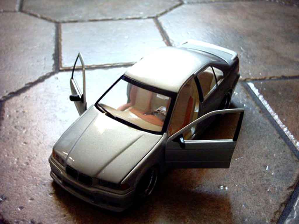 Bmw 318 tuning E36 is berline jantes racing harts 18 pouces 1/18 Ut Models