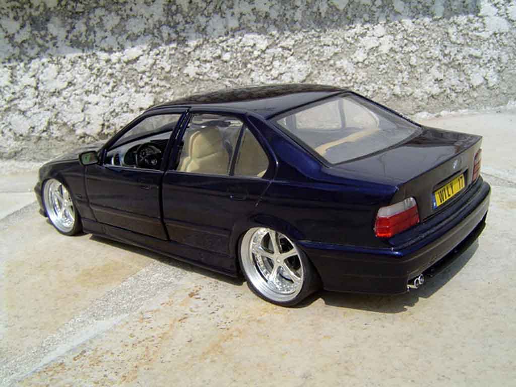 Bmw 325 kit m3 E36 TDS jantes 17 pouces 1/18 Ut Models