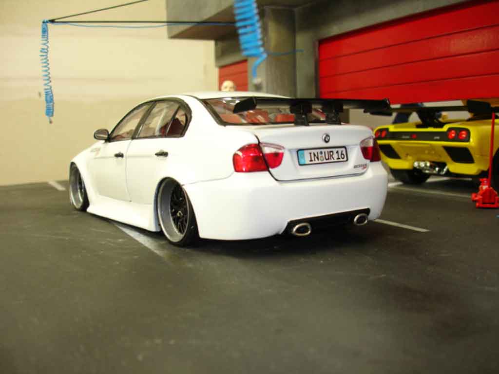 Bmw 330 tuning E90 jantes bbs preparation route tsw 1/18 Welly