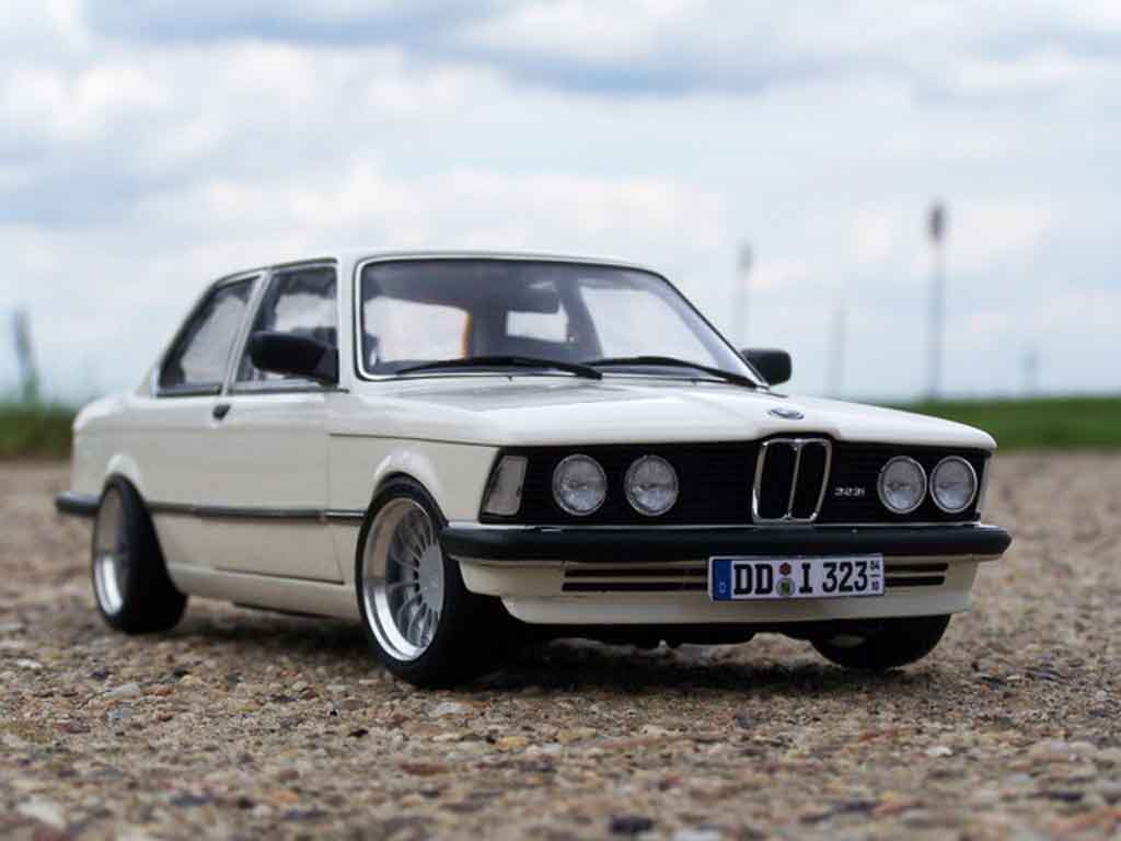 Bmw 323 1/18 Autoart e21 white jantes alpina 16 pouces 1977 diecast model cars