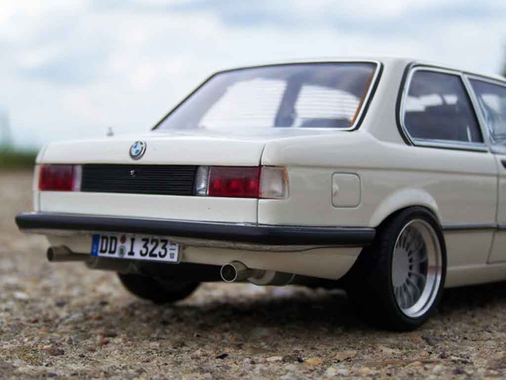 Bmw 323 tuning e21 white jantes alpina 16 pouces 1977 1/18 Autoart