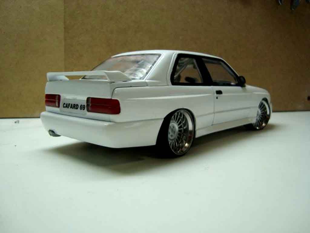 Bmw M3 coupe E30 white jantes hartge 19 pouces 1/18 Minichamps