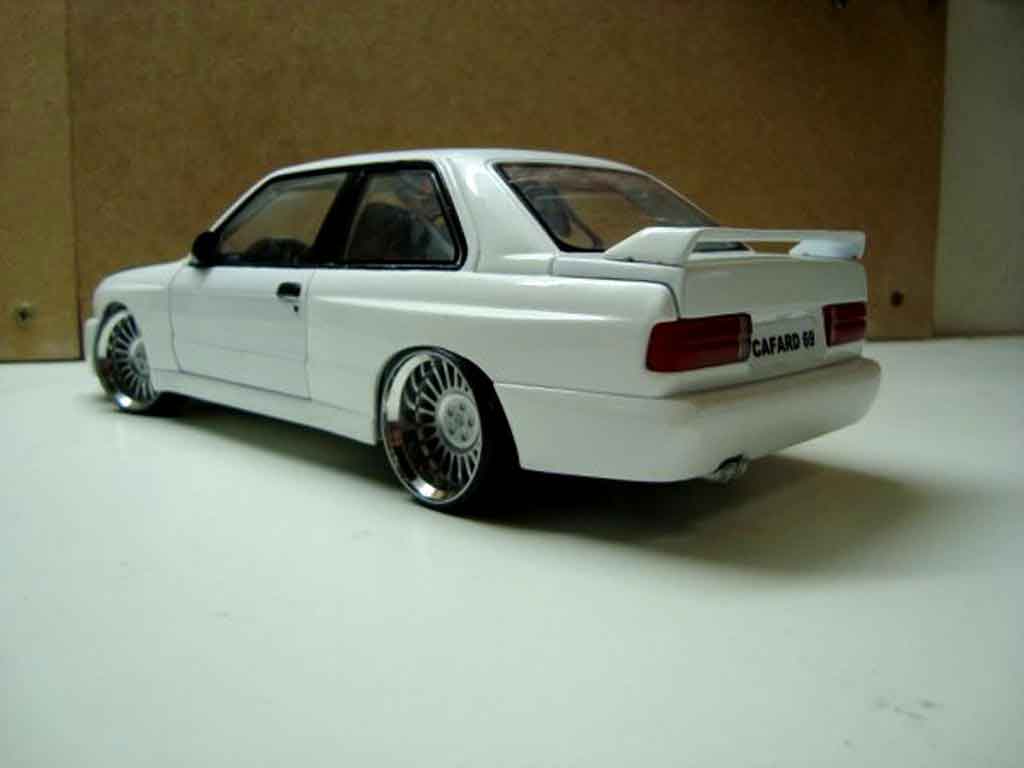Bmw M3 coupe E30 white jantes hartge 19 pouces 1/18 Minichamps