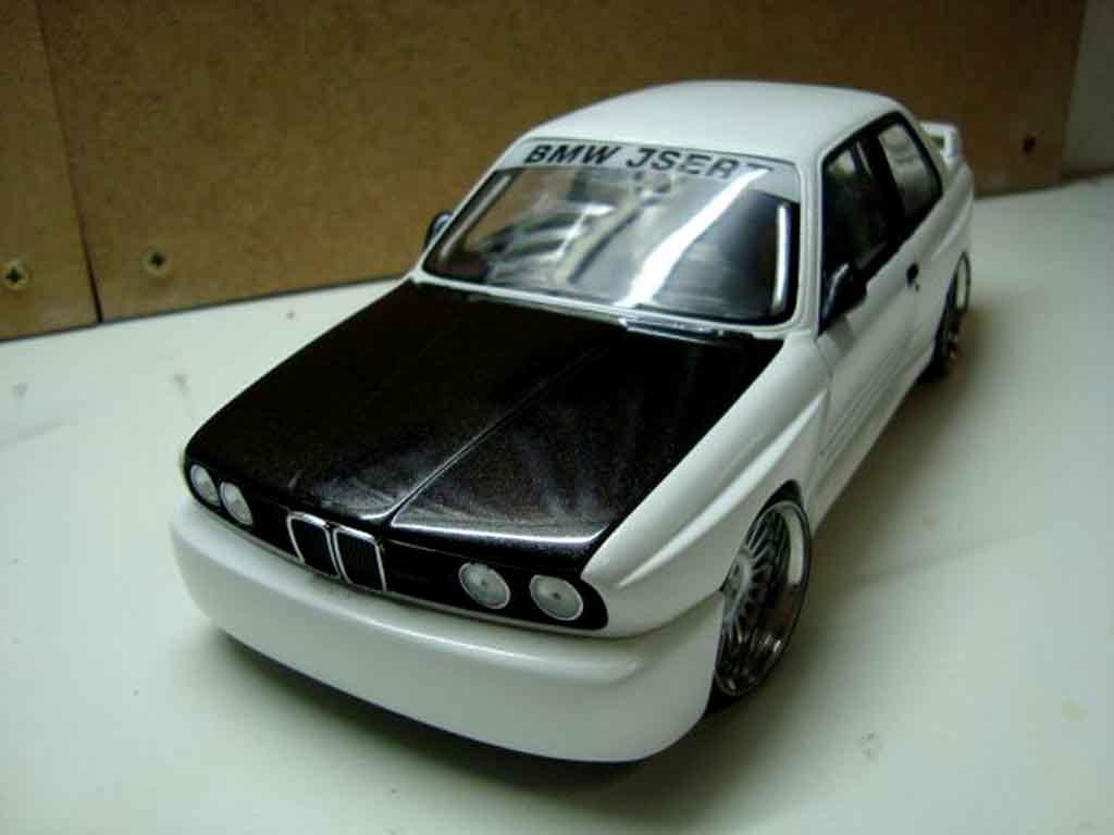 Bmw M3 coupe E30 white jantes hartge 19 pouces 1/18 Minichamps