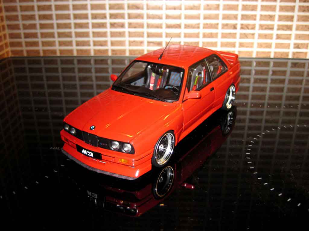 Bmw M3 coupe E30 swap moteur v10 1/18 Autoart