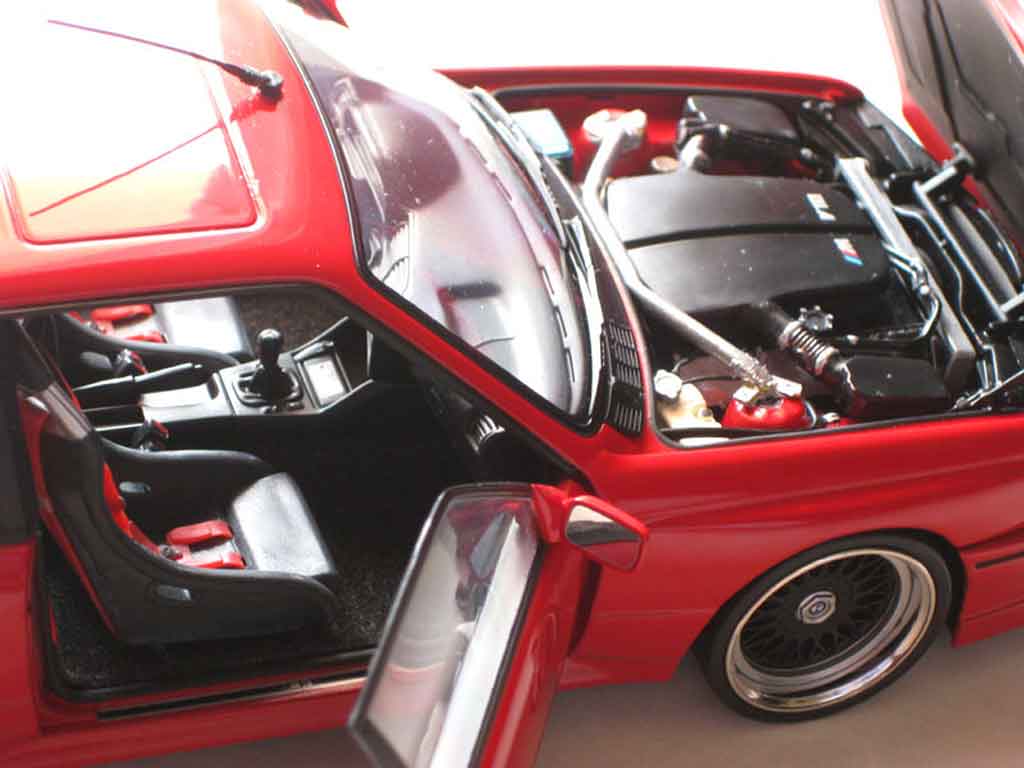 Bmw M3 coupe E30 swap moteur v10 1/18 Autoart