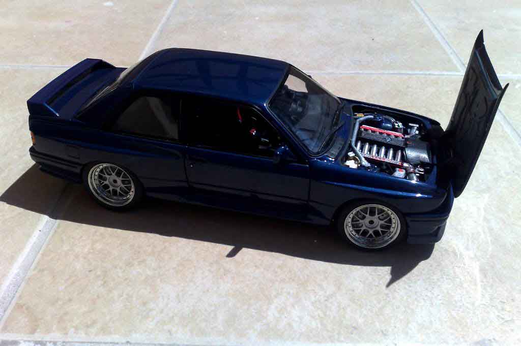 Bmw M3 evo 2 E30 rsi evolution swap moteur v10 1/18 Minichamps