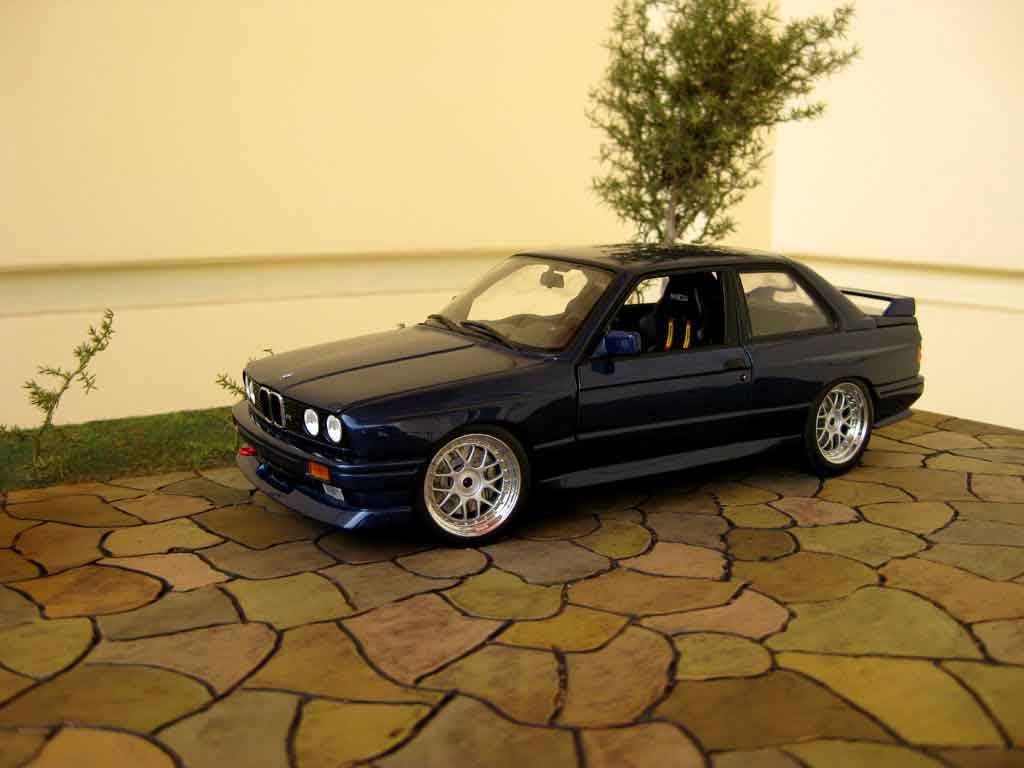Bmw M3 E30 1/18 Minichamps E30 rsi evolution swap moteur v10 diecast model cars