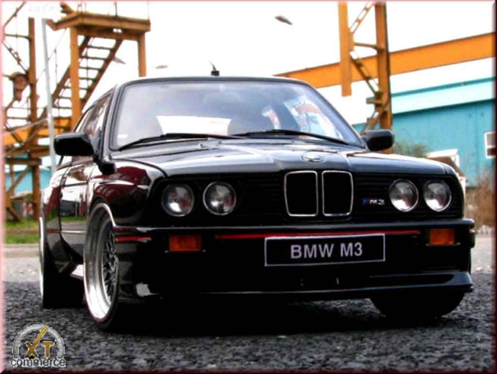Bmw M3 E30 1/18 Autoart E30 sport evolution black jantes bbs rs 17 pouces diecast model cars