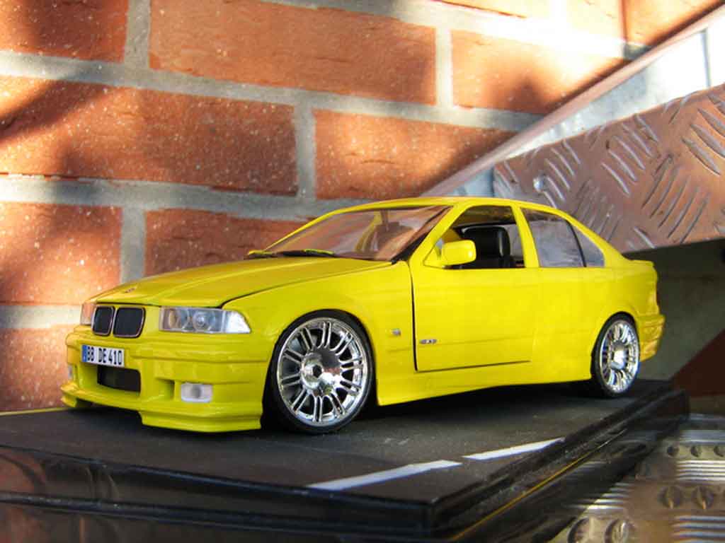 Bmw M3 E36 berline 1/18 Ut Models E36 berline rtr yellow carlux jantes m3 gtr diecast model cars