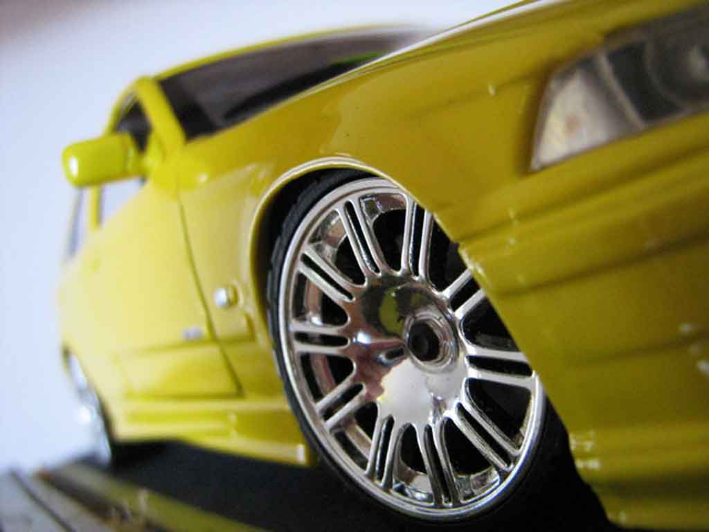 Bmw M3 GTR E36 berline rtr yellow carlux jantes m3 1/18 Ut Models