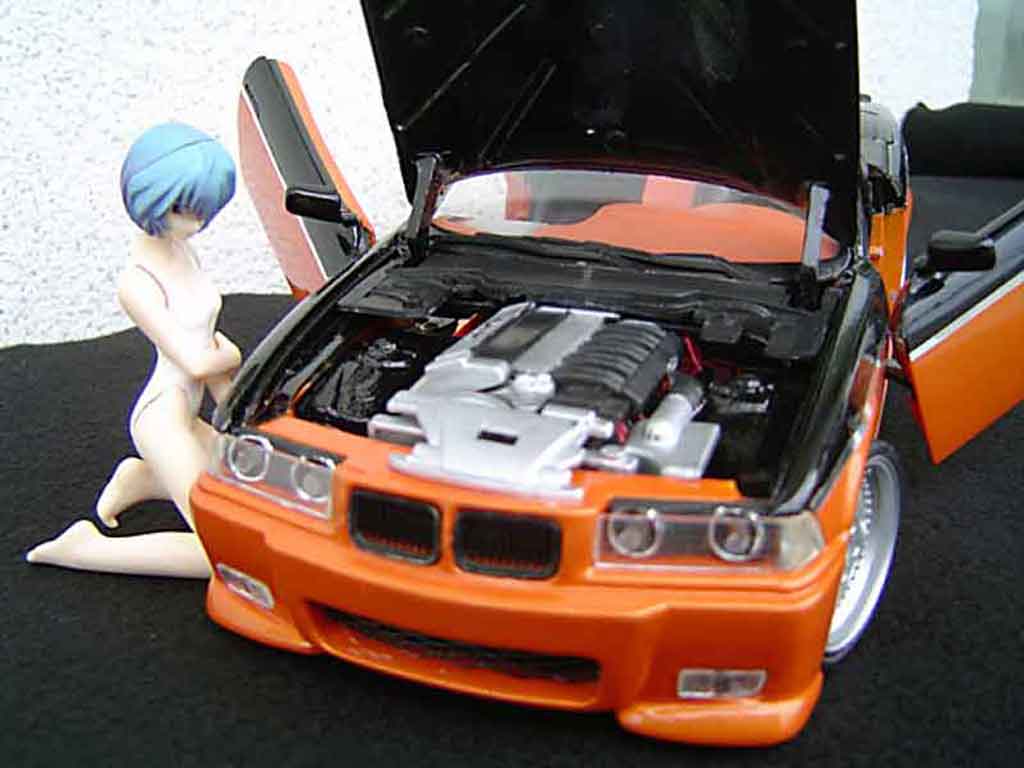 Bmw 325 Cabriolet E36 jantes rh cup 18 pouces peinture biton orange noir portes papillon 1/18 Maisto