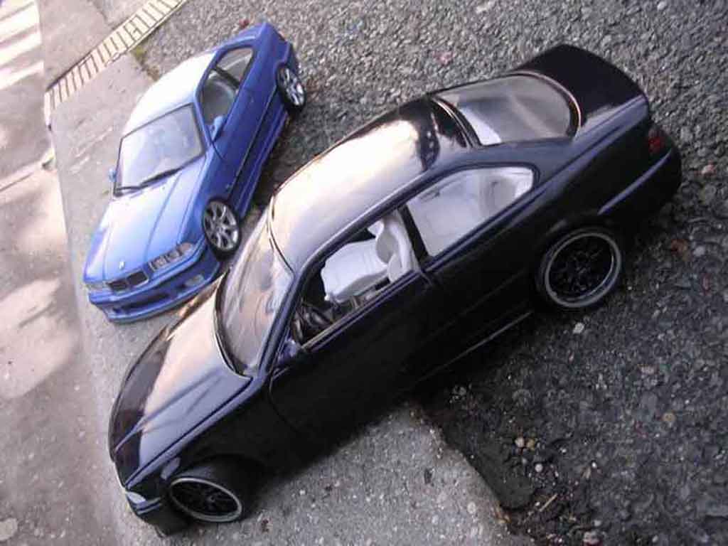 Bmw M3 coupe E36 dark blue 1/18 Ut Models