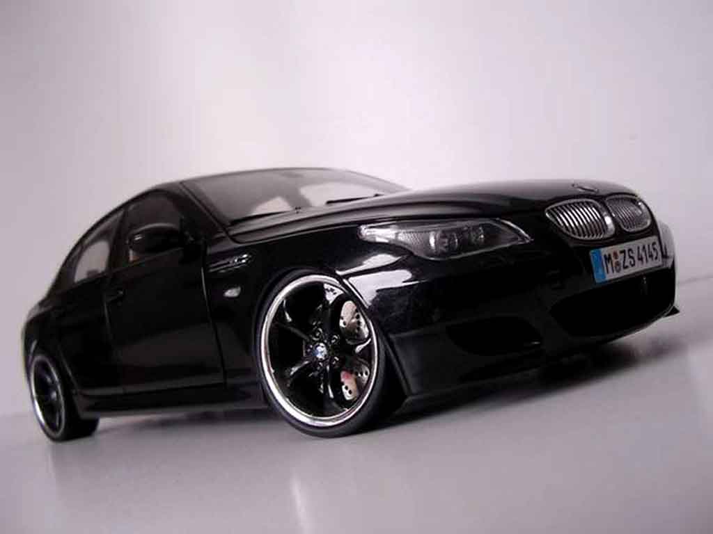 Bmw M5 tuning E60 jantes techart blacks 1/18 Kyosho