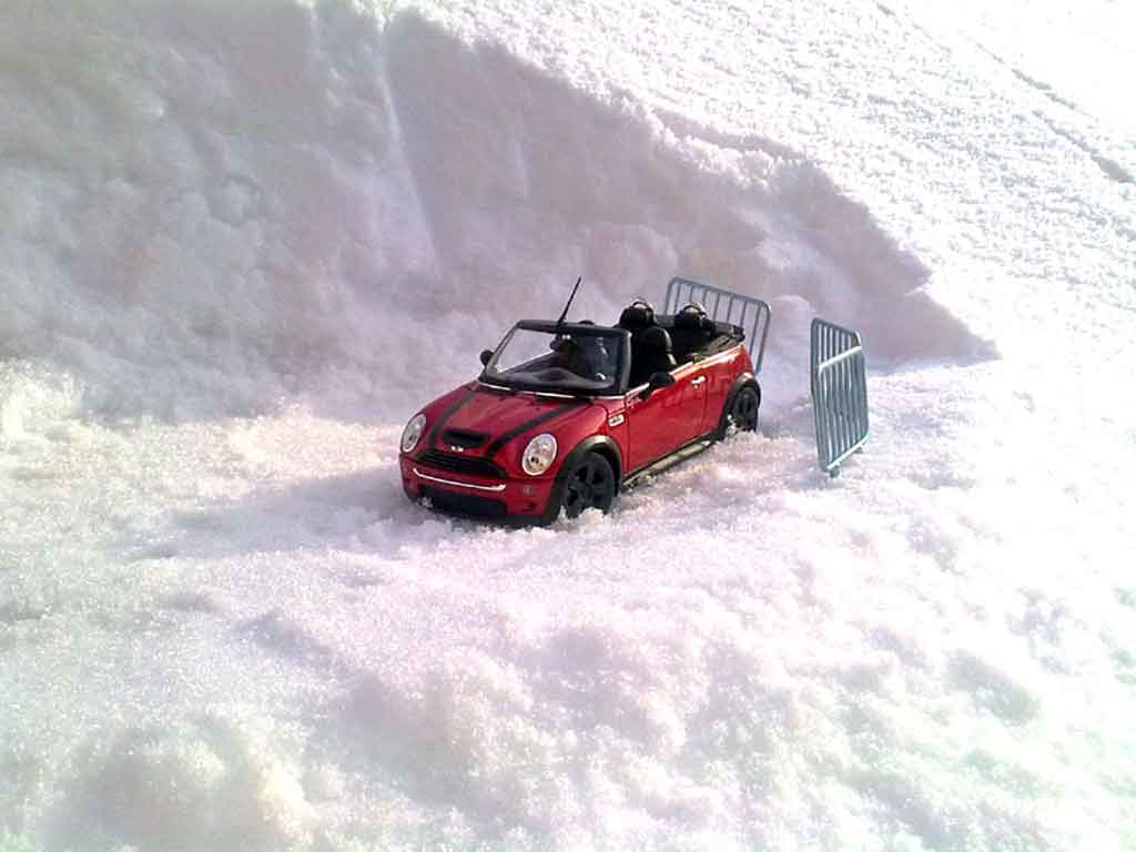 Mini Cabriolet S 1/18 Burago S s red diecast model cars