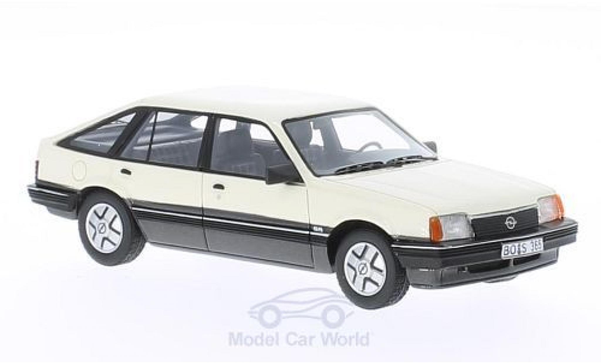 Opel Ascona C 1/43 BoS Models C SR Flie&szlig;heck white 1981 diecast model cars