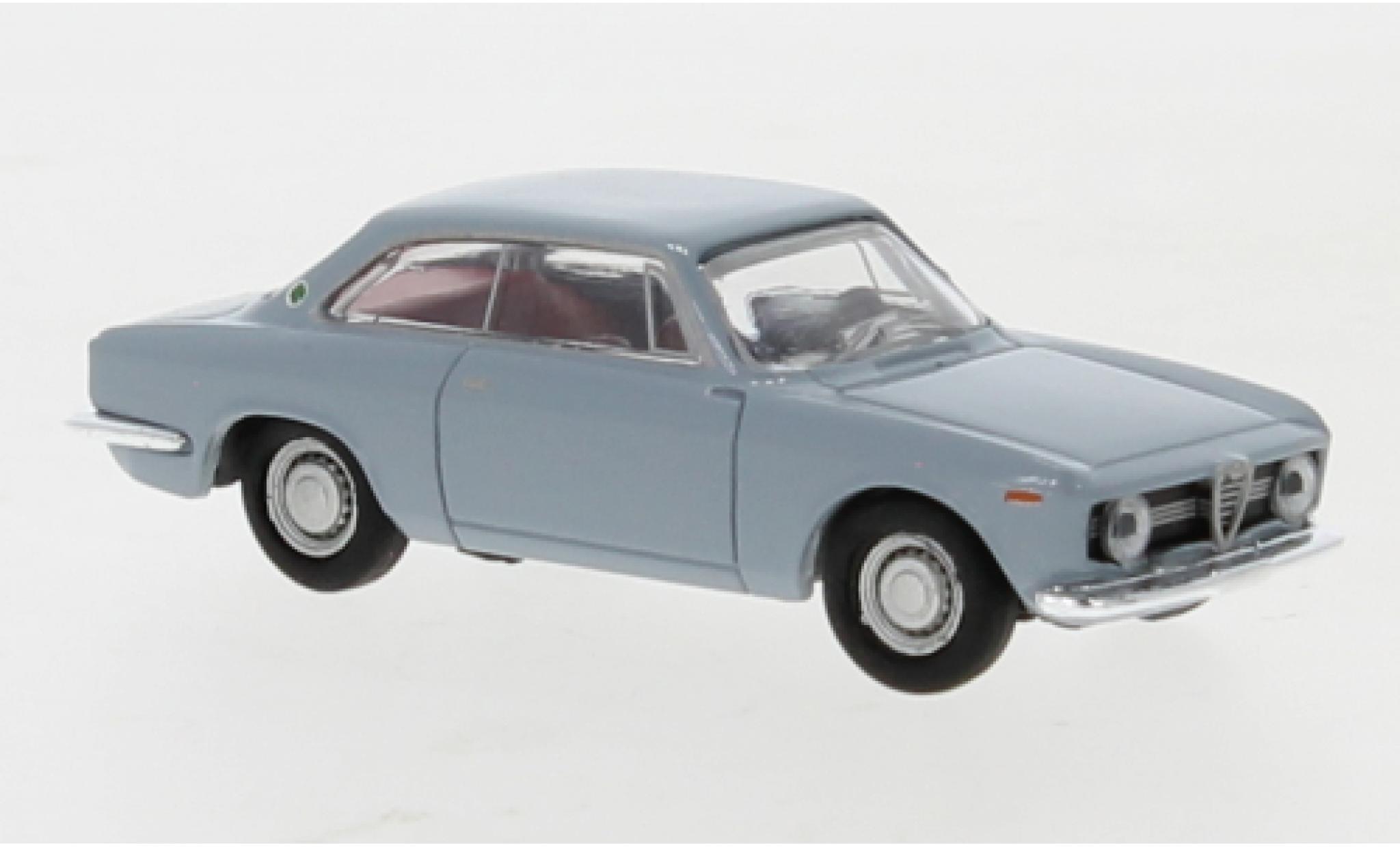 Alfa Romeo Giulia 1/87 Brekina Sprint GT grey 1974 diecast model cars