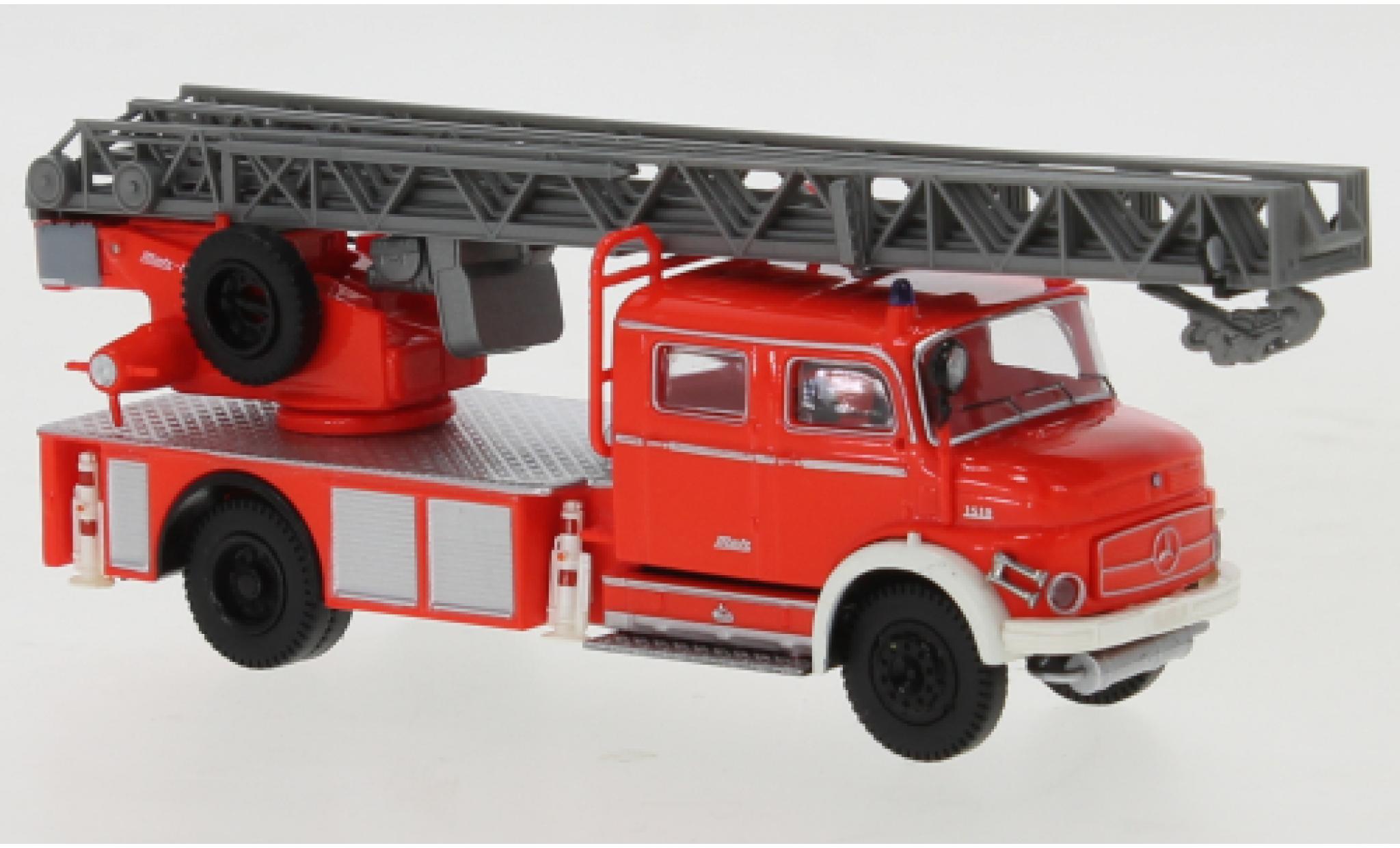 Mercedes CLA 1/87 Brekina L 1519 DLK 30 red clair/white 1972 diecast model cars