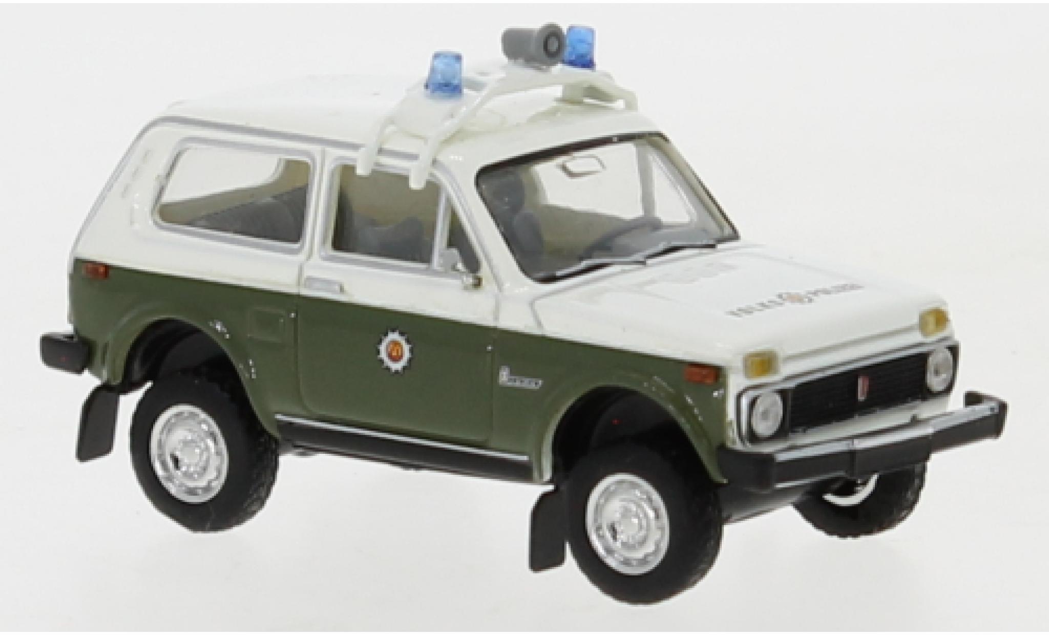 Lada Niva 1/87 Brekina Volkspolizei 1976 2. Version diecast model cars