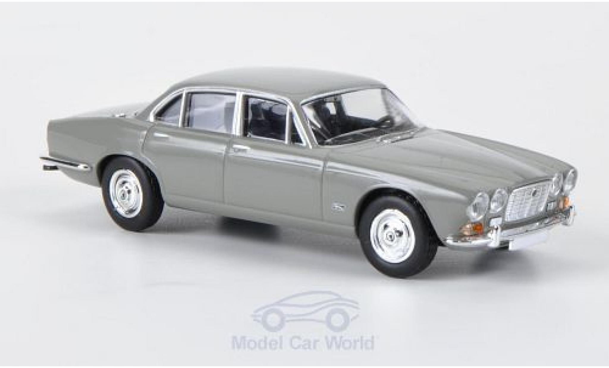 Jaguar XJ 6 1/87 Brekina 6 grey diecast model cars