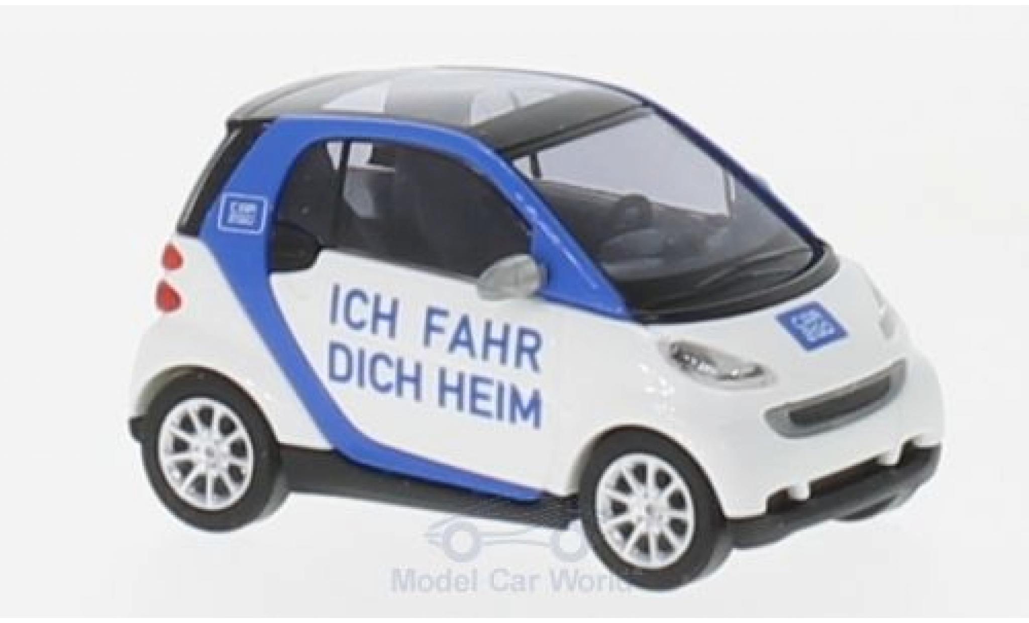 Smart ForTwo 1/87 Busch Fortwo Ich fahr dich heim 2007 Car2go diecast model cars