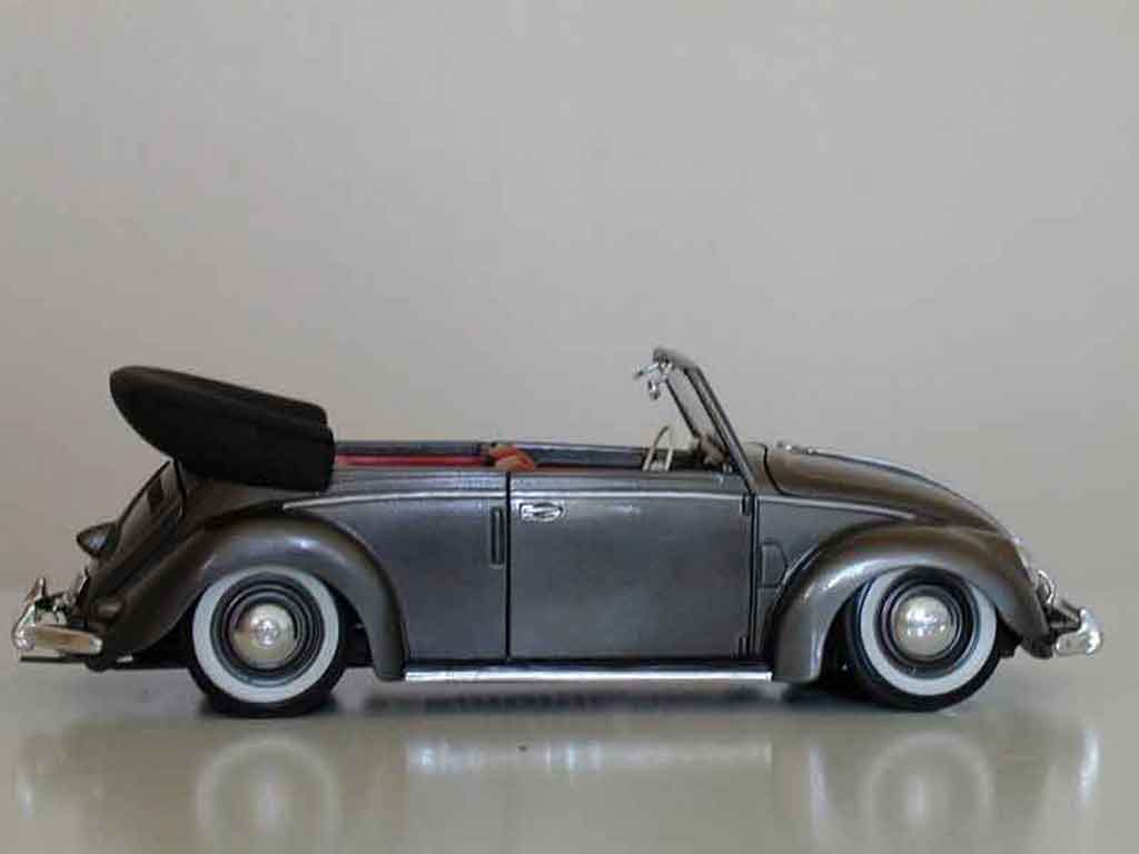 Volkswagen Kafer Base Coccinelle Cabriolet 51 grey metallisee 1/18 Maisto