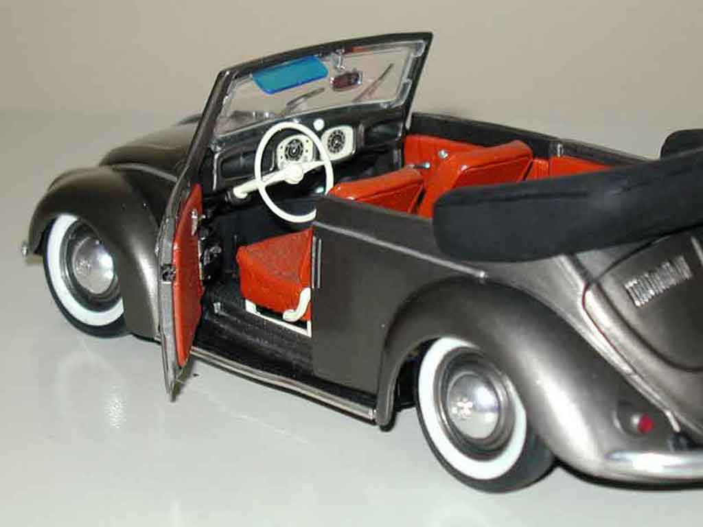 Volkswagen Kafer Base Coccinelle Cabriolet 51 grey metallisee 1/18 Maisto