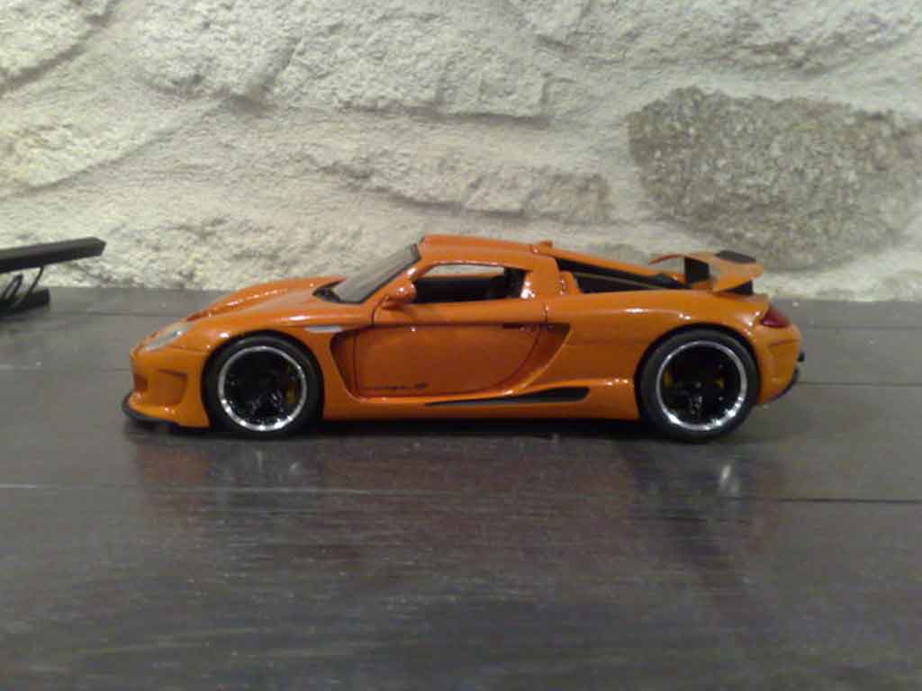 Gemballa Mirage GT orange 1/18 Maisto