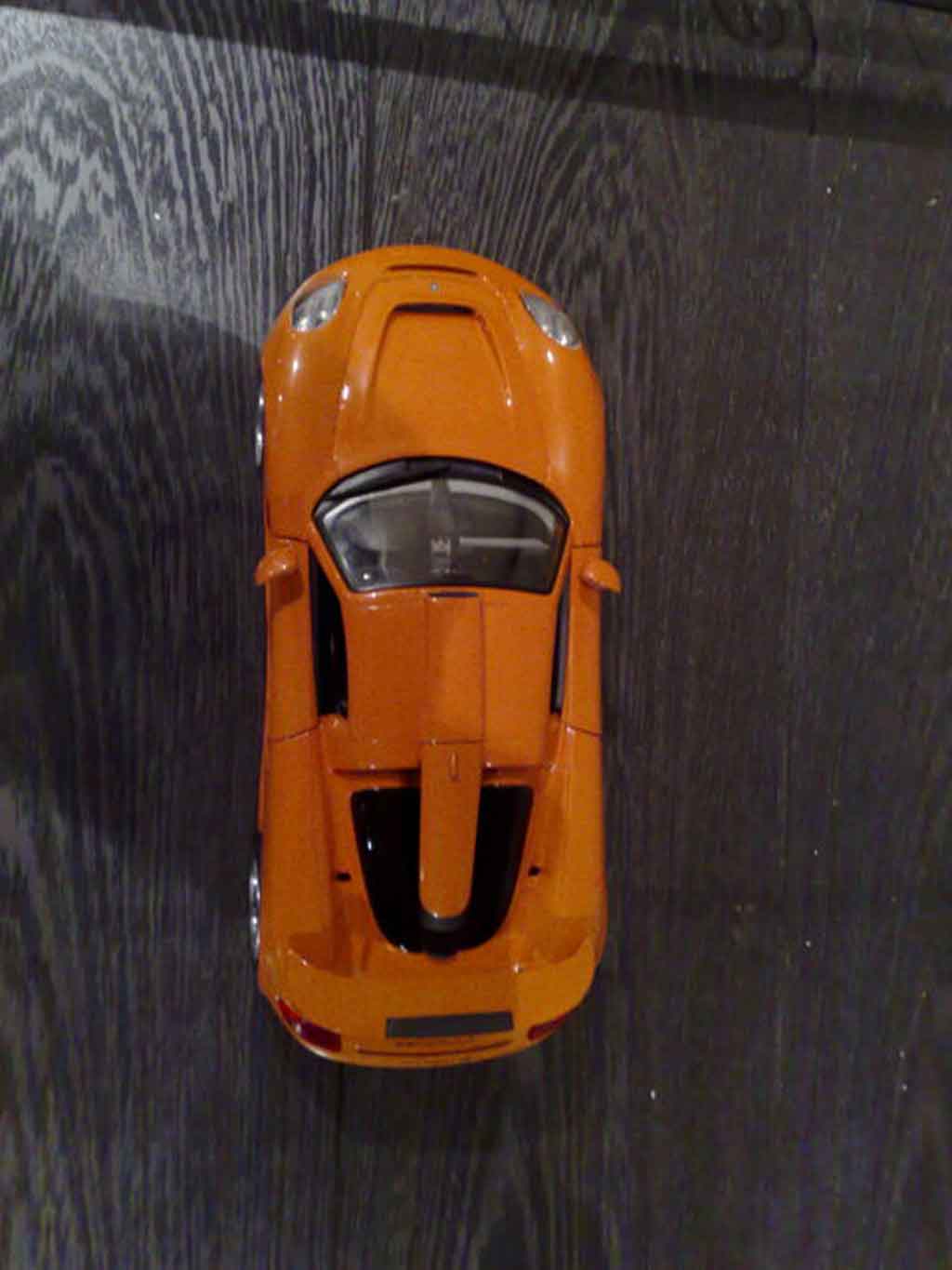 Gemballa Mirage GT orange 1/18 Maisto