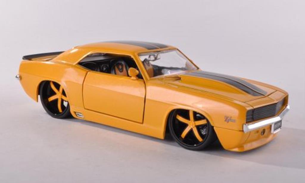 Chevrolet Camaro Z28 1/24 Jada Toys Z28 yellow/black 1969 diecast model cars