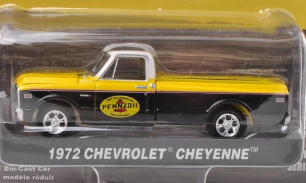 Chevrolet C-10 1/64 Greenlight Cheyenne Pennzoil 1972 diecast model cars