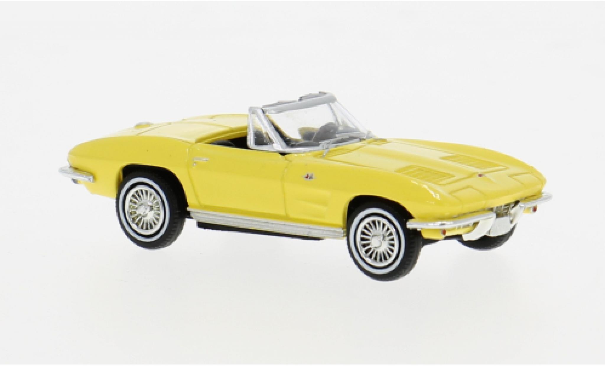 Chevrolet Corvette 1/87 Brekina C2 Convertible yellow 1962 1:87 diecast model cars