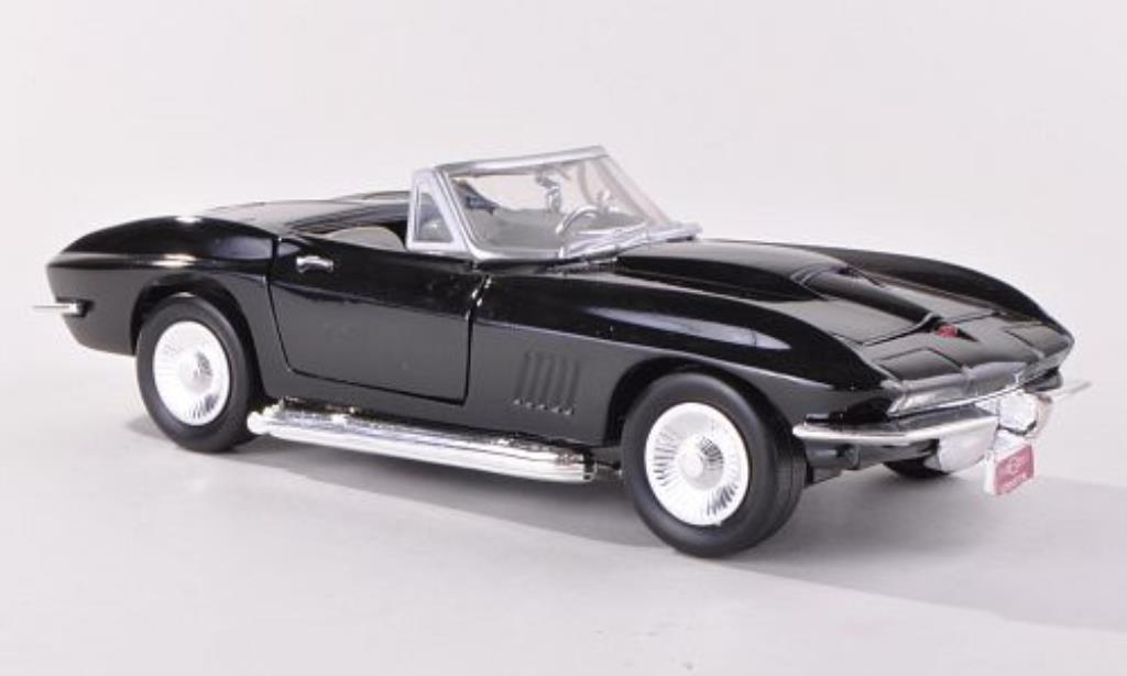 Chevrolet Corvette C2 1/24 Motormax C2 Convertible (C2) black diecast model cars