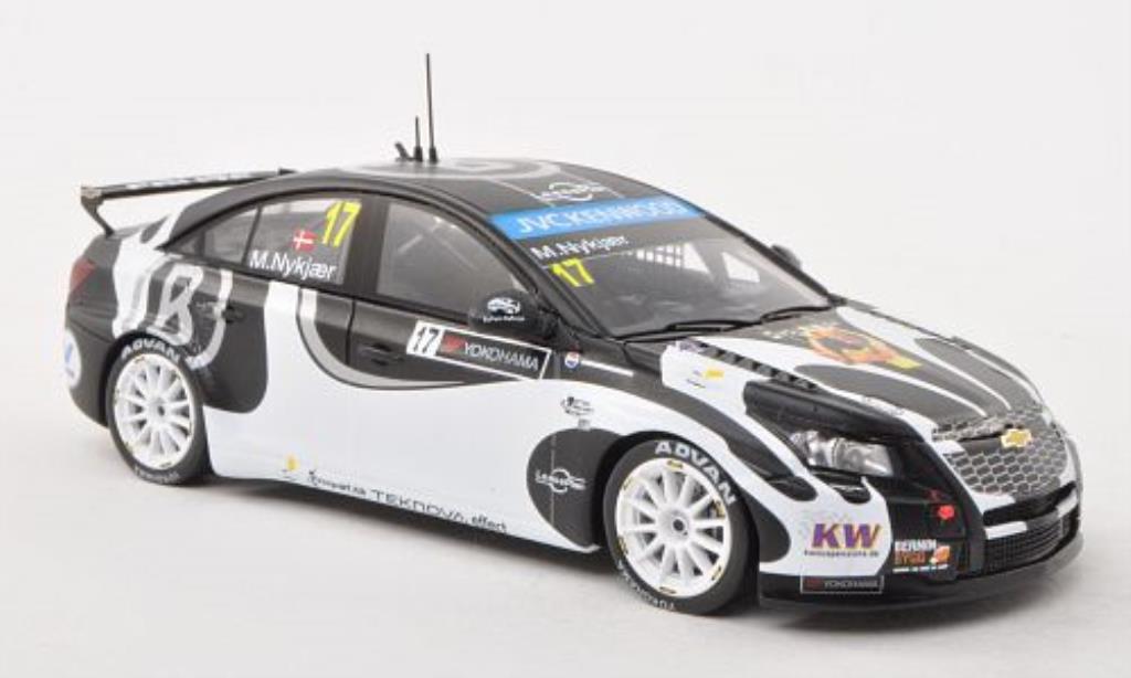 Chevrolet Cruze 1/43 Spark 1.6T No.17 Nika Racing WTCC 2013 diecast model cars
